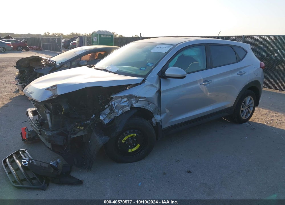 2016 HYUNDAI TUCSON SE VIN: KM8J23A43GU240546