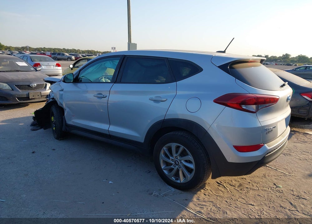 2016 HYUNDAI TUCSON SE VIN: KM8J23A43GU240546