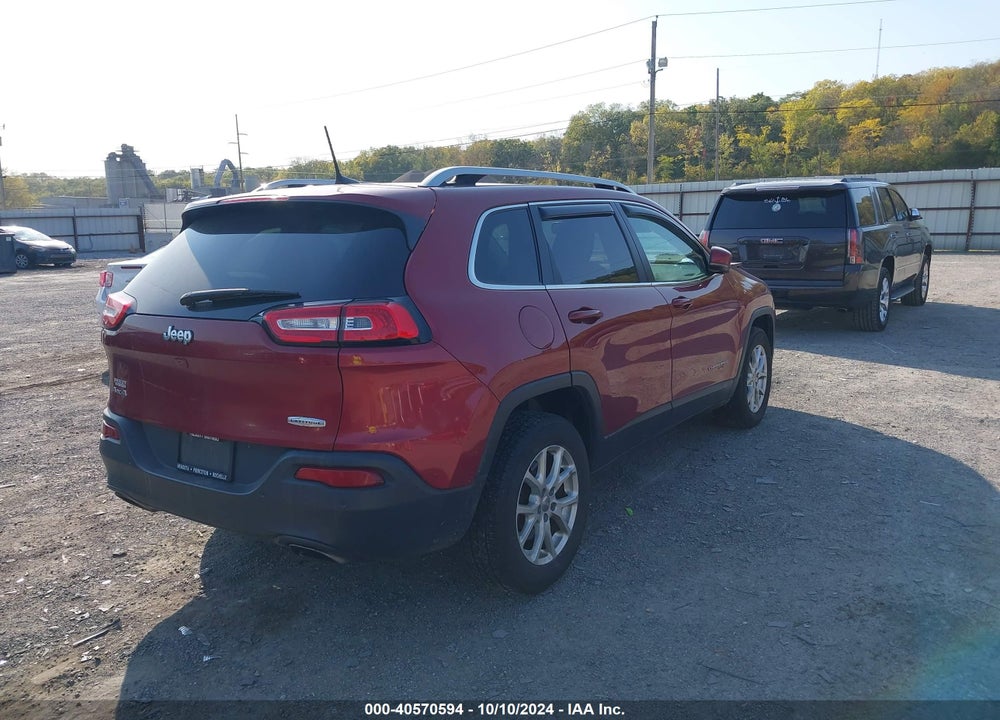 2017 JEEP CHEROKEE LATITUDE 4X4 VIN: 1C4PJMCS9HW556333