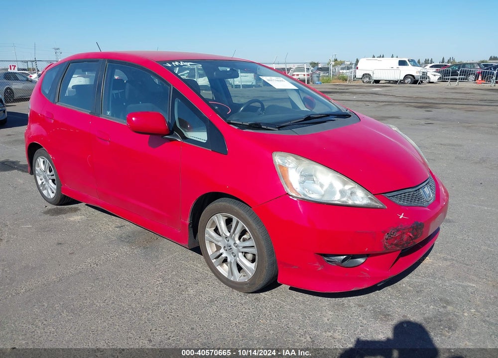2011 HONDA FIT SPORT VIN: JHMGE8H55BS008387