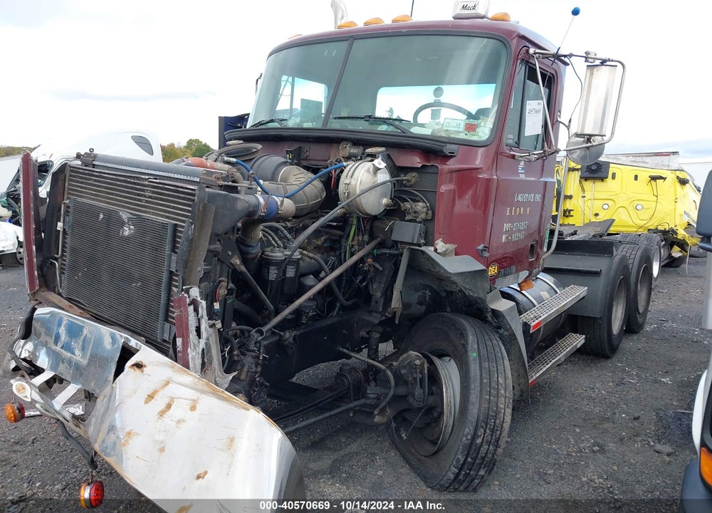 2002 MACK CH613 CH600 VIN: 1M1AA14Y32W149123
