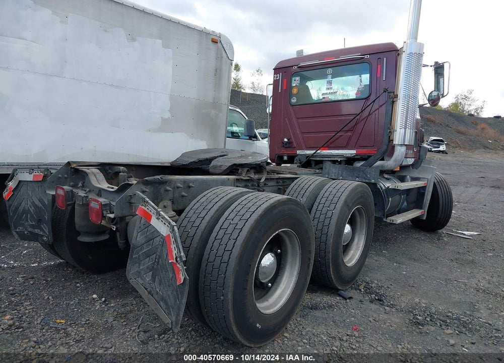 2002 MACK CH613 CH600 VIN: 1M1AA14Y32W149123