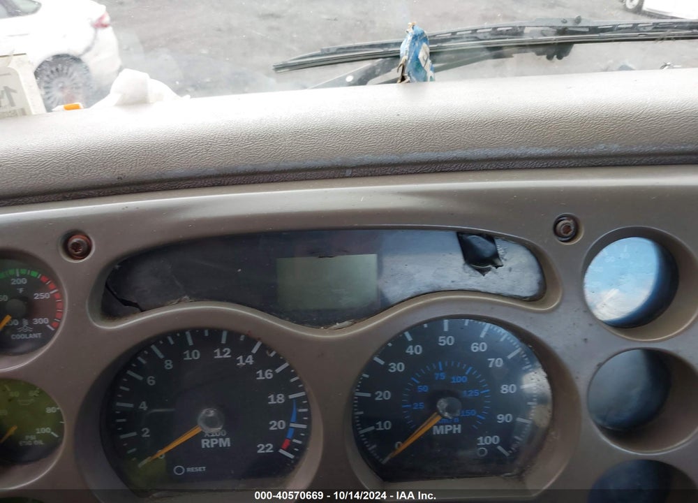 2002 MACK CH613 CH600 VIN: 1M1AA14Y32W149123