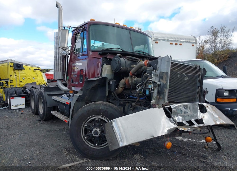 2002 MACK CH613 CH600 VIN: 1M1AA14Y32W149123