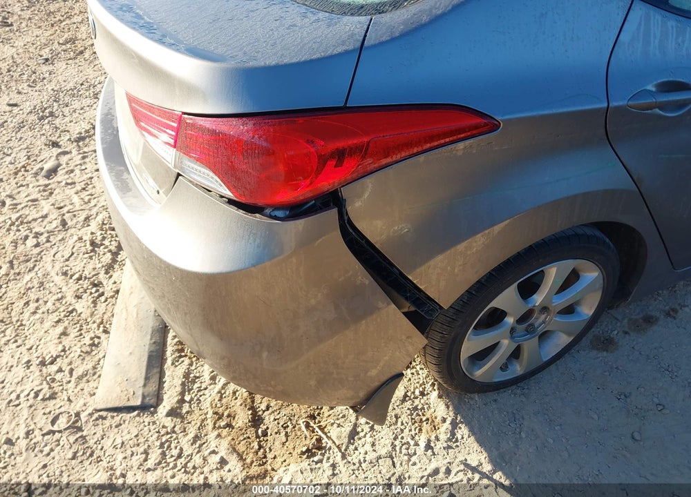 2011 HYUNDAI ELANTRA LIMITED VIN: 5NPDH4AE7BH004502