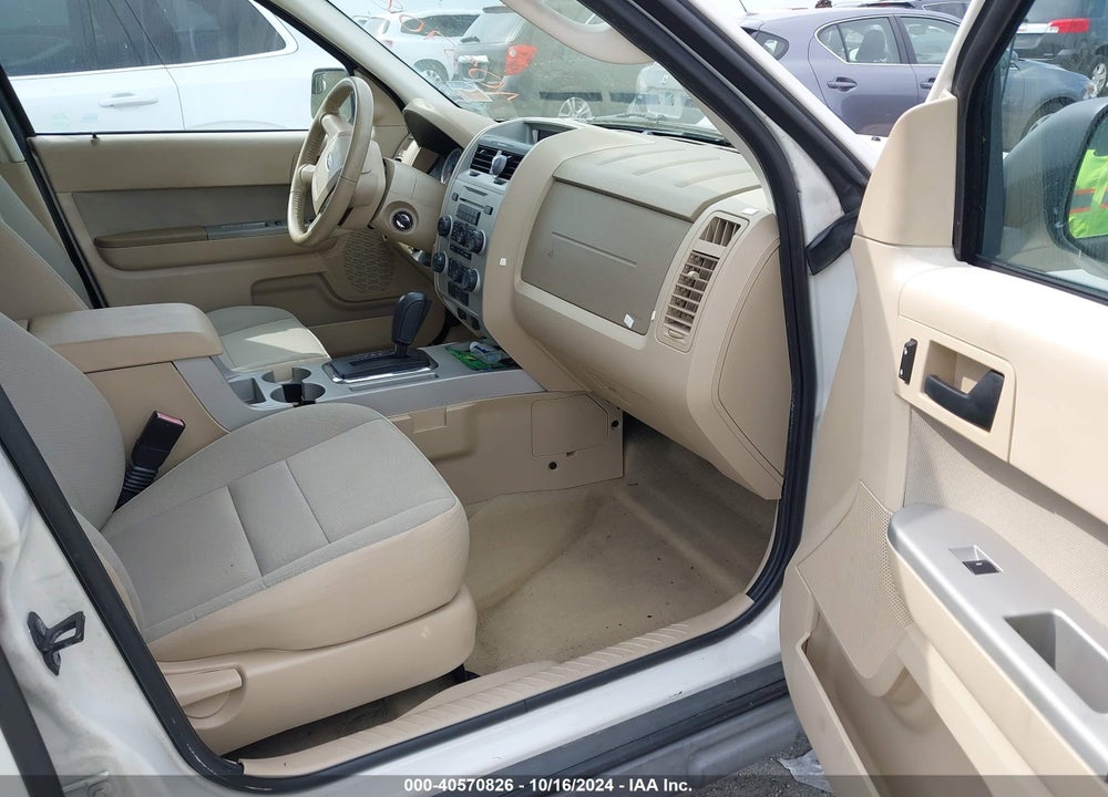 2011 FORD ESCAPE XLT VIN: 1FMCU0D77BKA53130