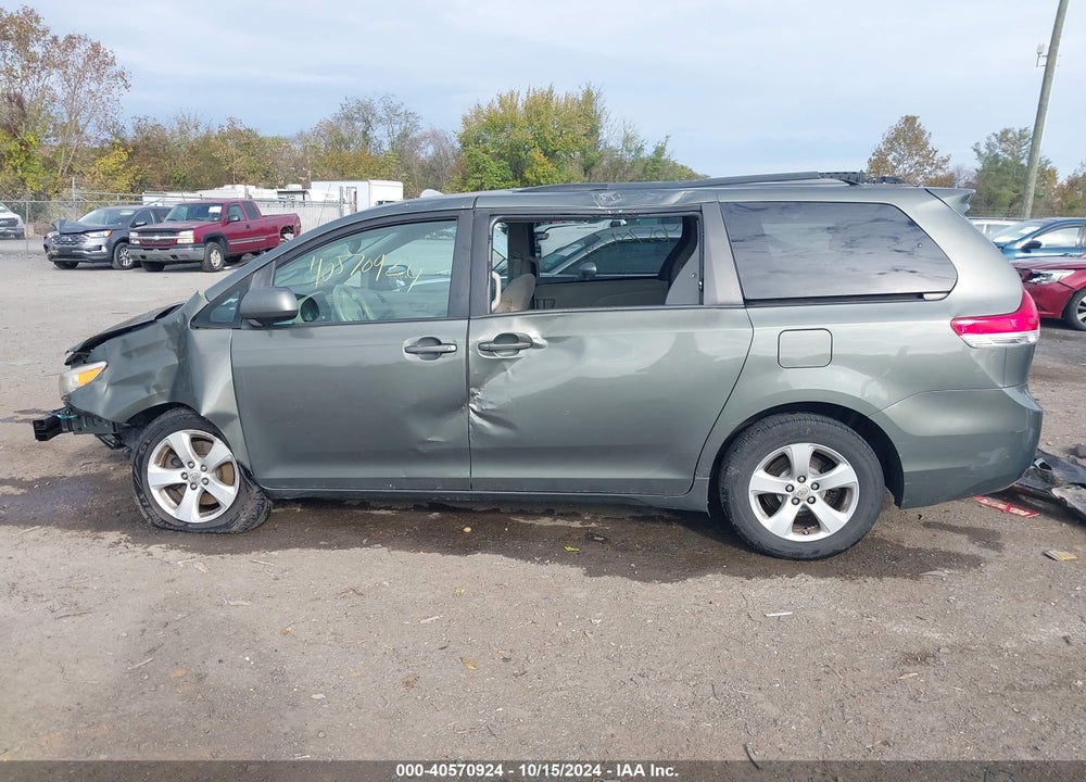 2011 TOYOTA SIENNA LE V6 VIN: 5TDKK3DC5BS009625