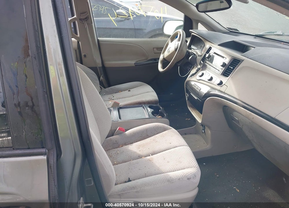 2011 TOYOTA SIENNA LE V6 VIN: 5TDKK3DC5BS009625