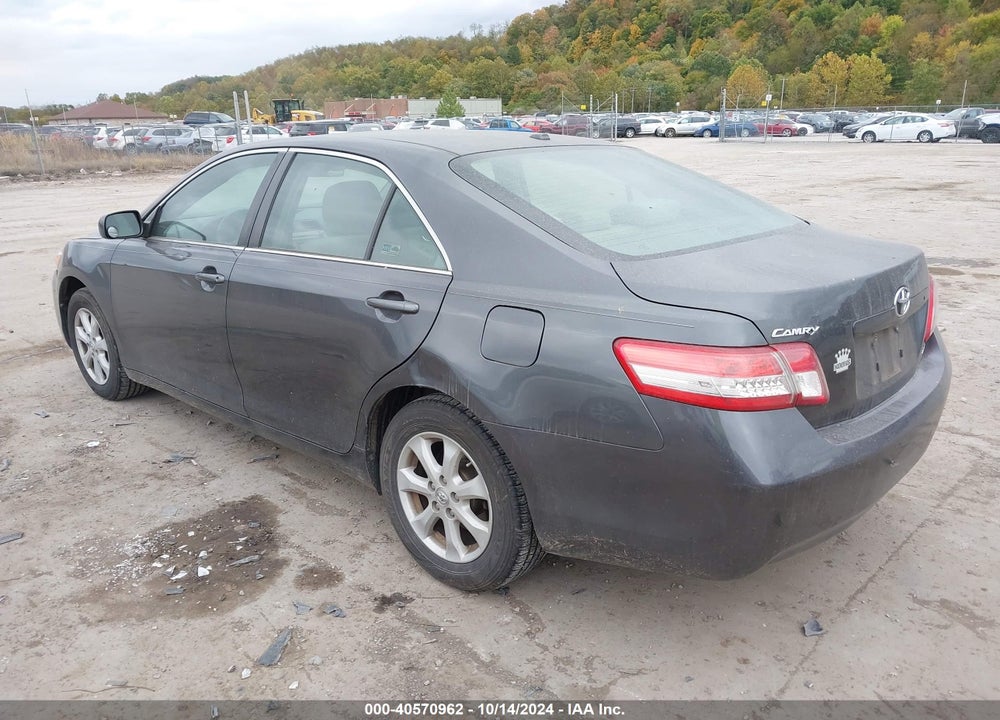 2011 TOYOTA CAMRY LE VIN: 4T1BF3EK8BU144700