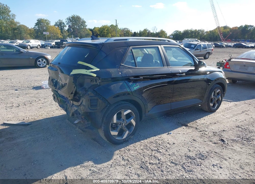 2022 HYUNDAI VENUE SEL VIN: KMHRC8A38NU172472