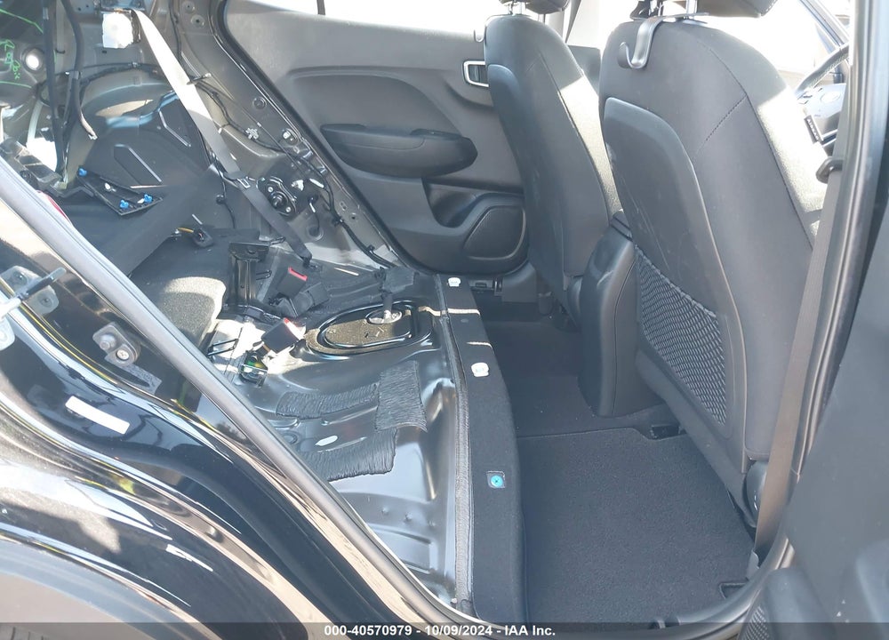 2022 HYUNDAI VENUE SEL VIN: KMHRC8A38NU172472