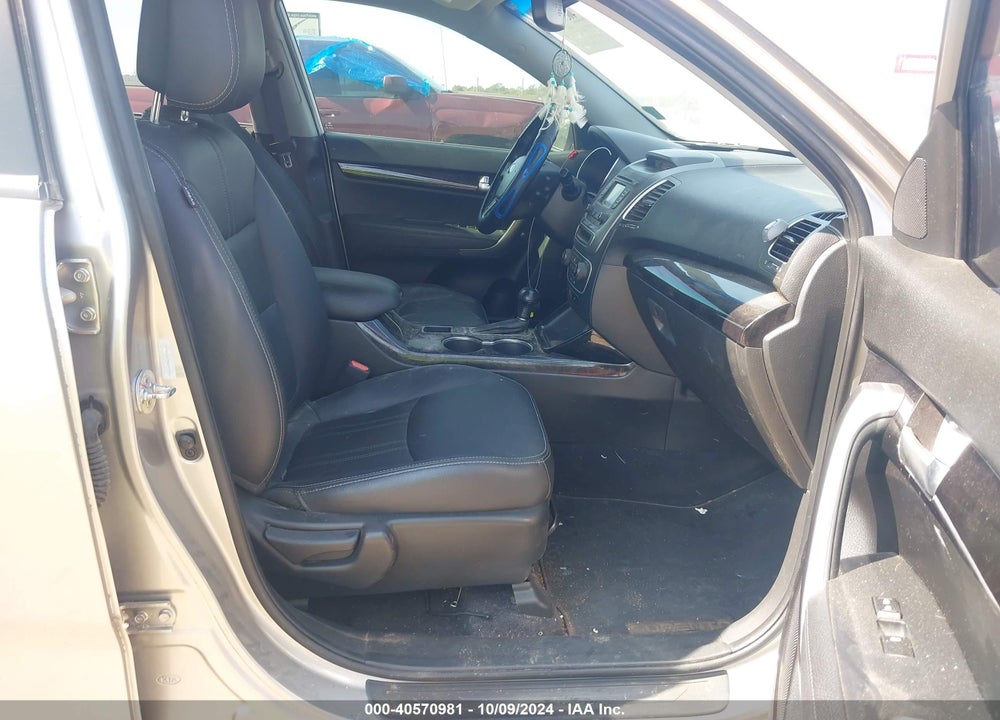 2014 KIA SORENTO EX V6 VIN: 5XYKUDA78EG498904