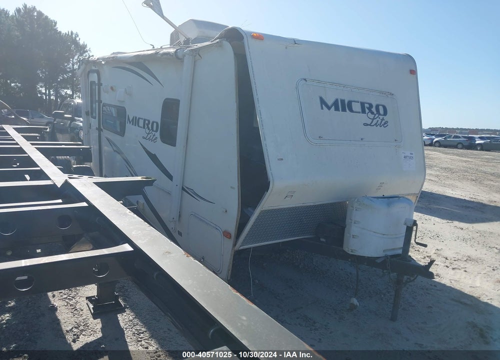 2014 FLAGSTAFF MICRO LITE VIN: 4X4TFLW23ED127700