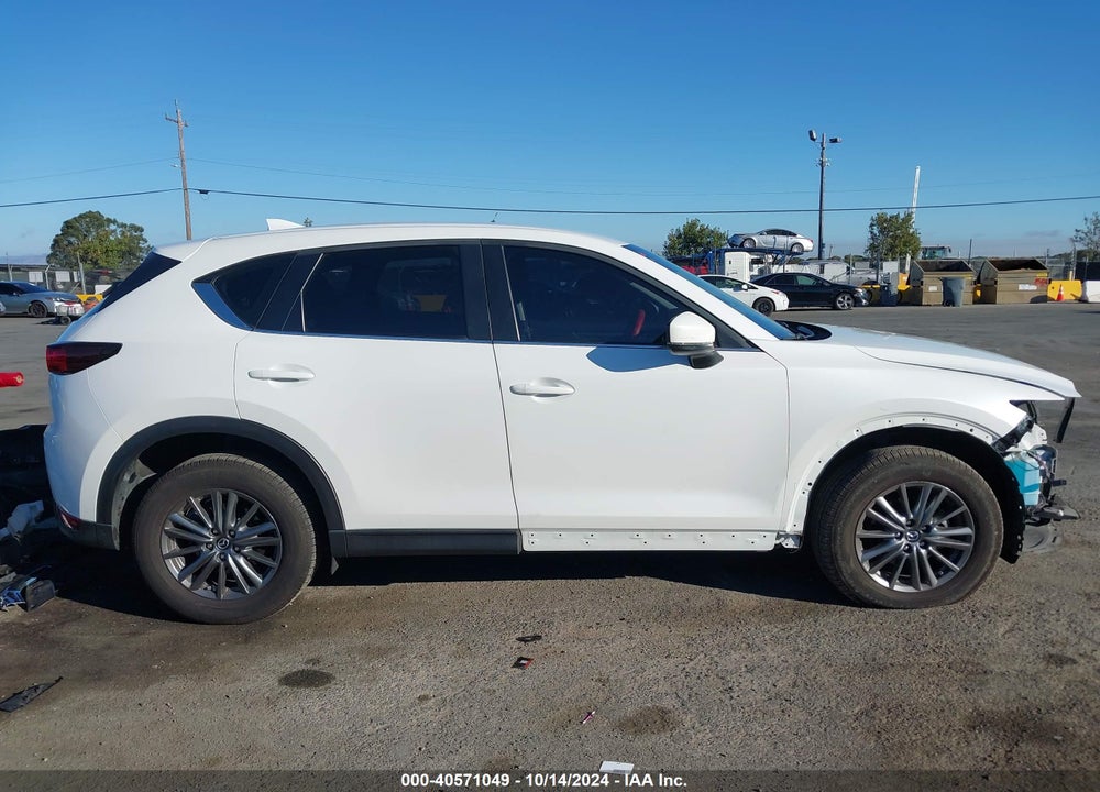 2018 MAZDA CX-5 SPORT VIN: JM3KFBBMXJ0402555