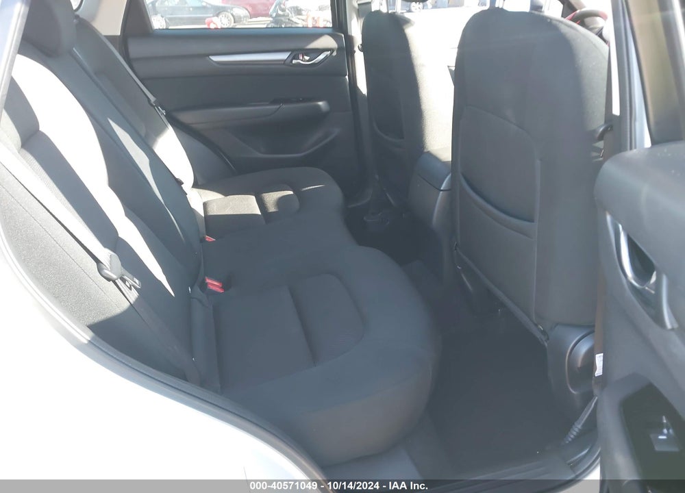 2018 MAZDA CX-5 SPORT VIN: JM3KFBBMXJ0402555