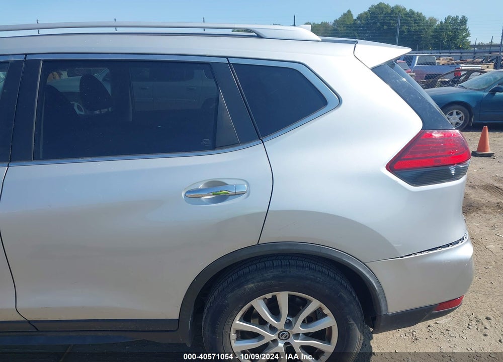 2017 NISSAN ROGUE SV VIN: JN8AT2MT8HW386496