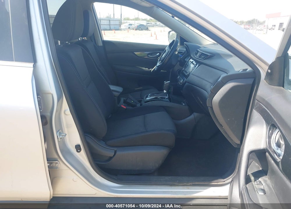 2017 NISSAN ROGUE SV VIN: JN8AT2MT8HW386496