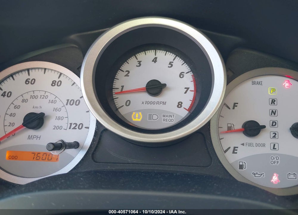 2005 TOYOTA RAV4 VIN: JTEHD20V656043837