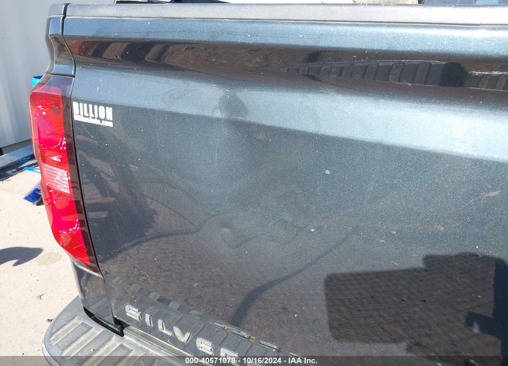 2017 CHEVROLET SILVERADO 1500 VIN: 3GCUKREC9HG307015
