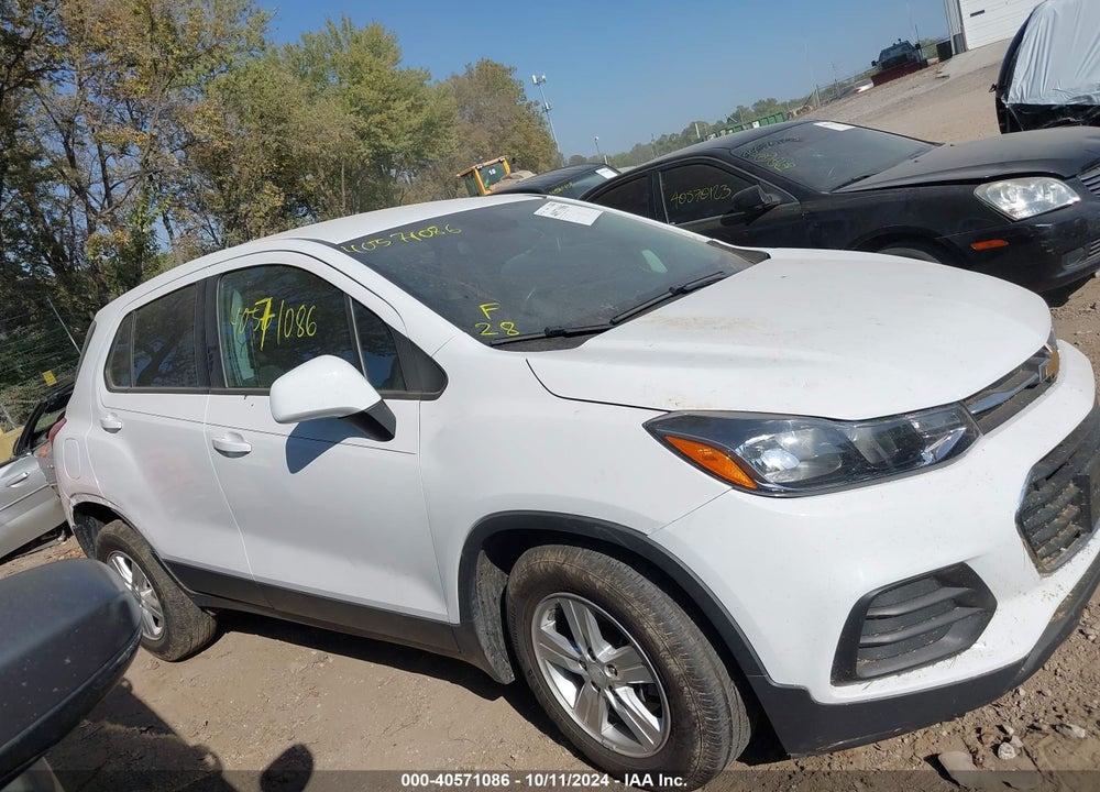 2019 CHEVROLET TRAX LS VIN: 3GNCJKSB1KL374747