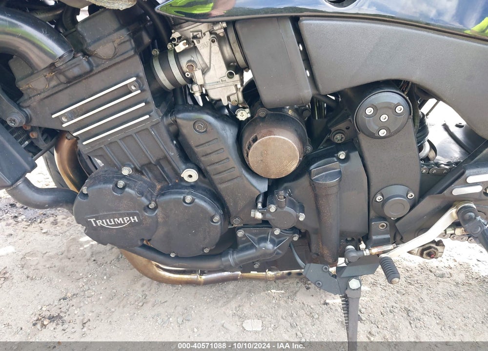 1995 TRIUMPH MOTORCYCLE SPEED TRIPLE VIN: SMT390DF3SJ021649