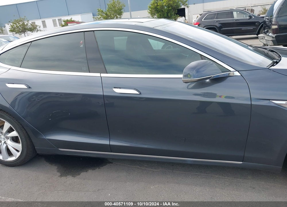 2016 TESLA MODEL S 60D/70D/75D/85D/90D VIN: 5YJSA1E24GF149903