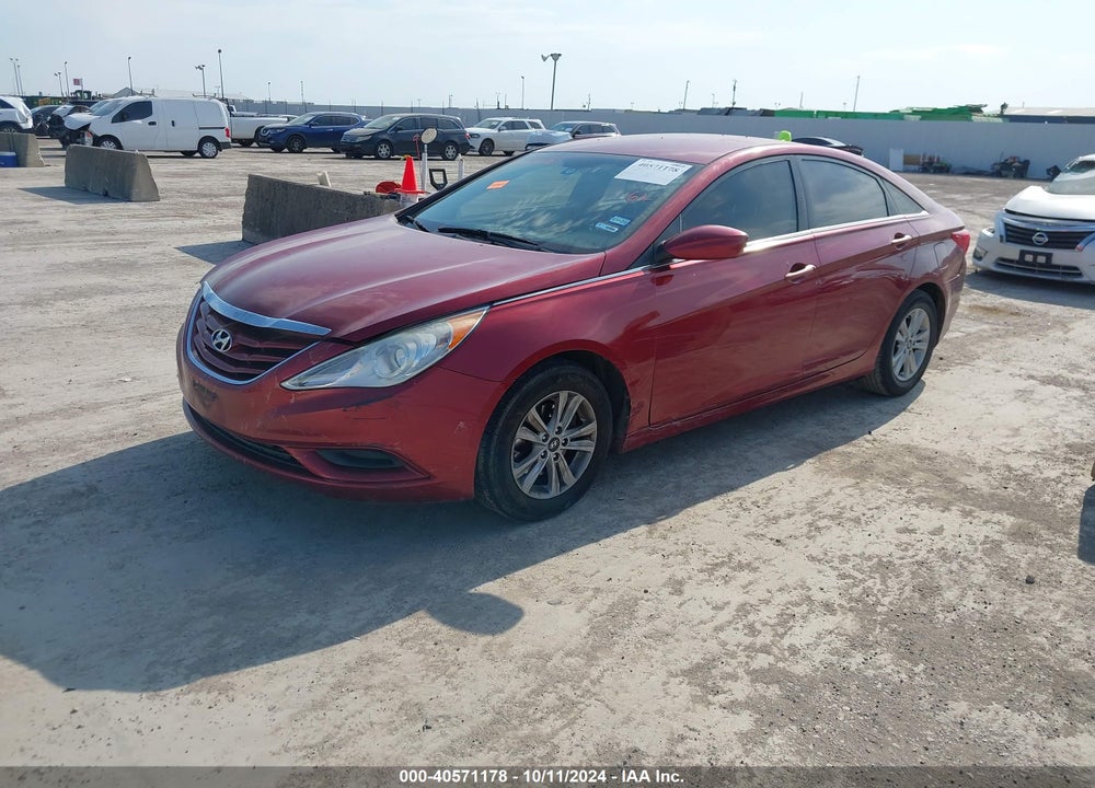 2013 HYUNDAI SONATA GLS VIN: 5NPEB4AC4DH776852