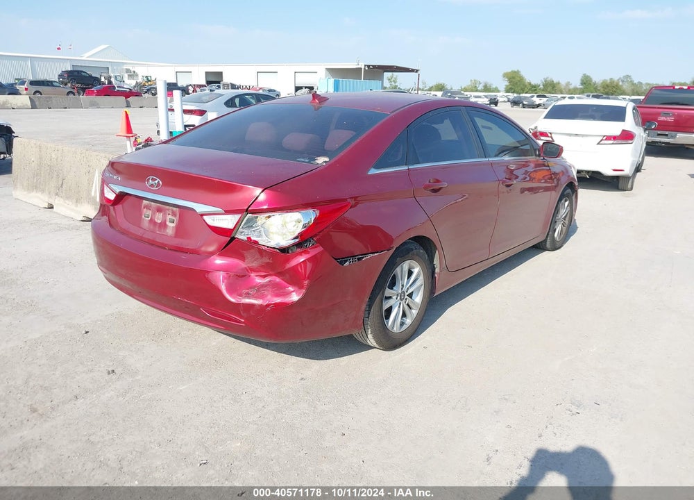 2013 HYUNDAI SONATA GLS VIN: 5NPEB4AC4DH776852