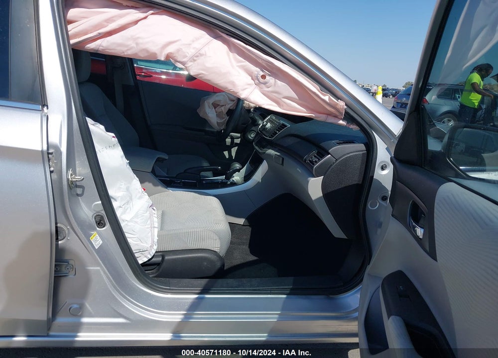 2015 HONDA ACCORD LX VIN: 1HGCR2F30FA016915