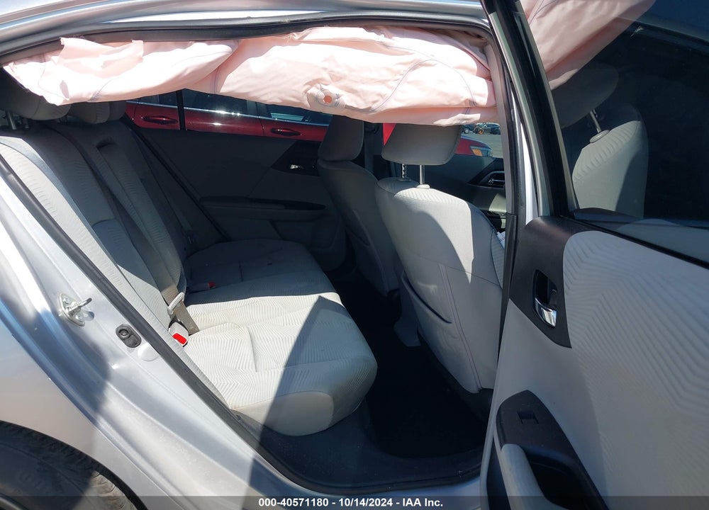 2015 HONDA ACCORD LX VIN: 1HGCR2F30FA016915