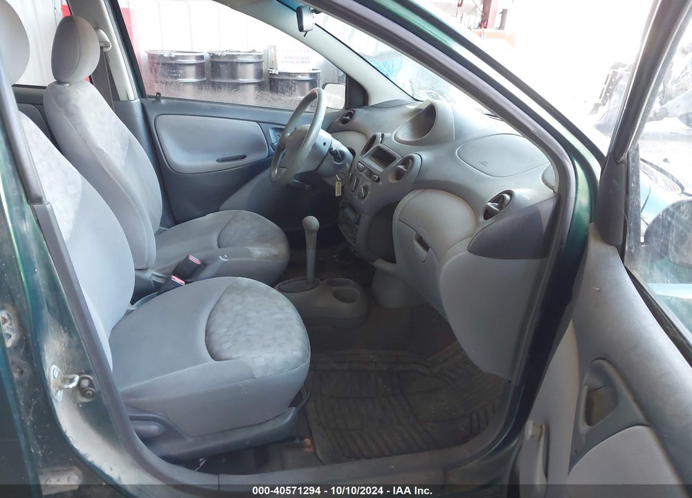 2002 TOYOTA ECHO VIN: JTDBT123225022147