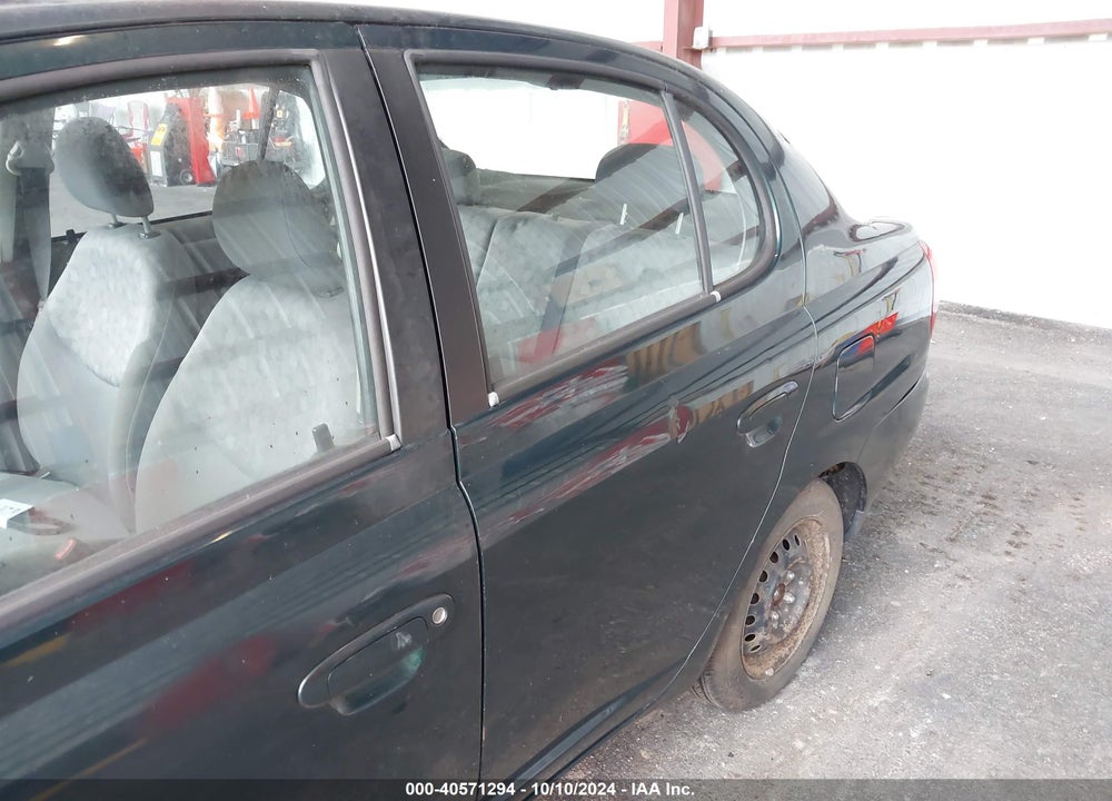 2002 TOYOTA ECHO VIN: JTDBT123225022147