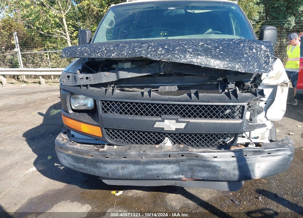 2009 CHEVROLET EXPRESS 2500 WORK VAN VIN: 1GCGG25C991115213