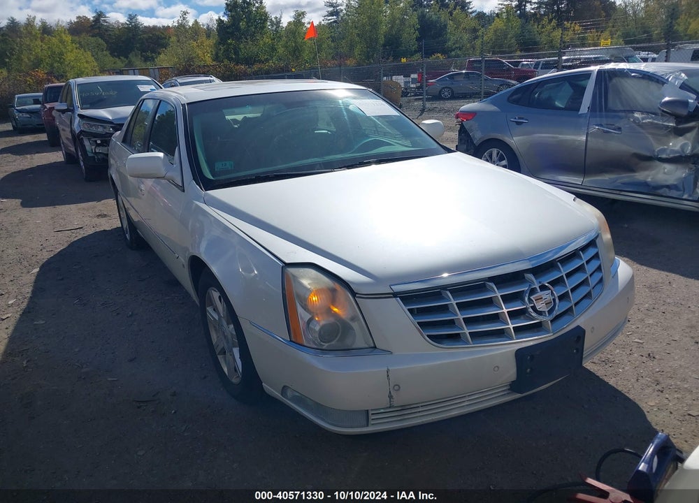 2008 CADILLAC DTS 1SC VIN: 1G6KD57Y58U102861