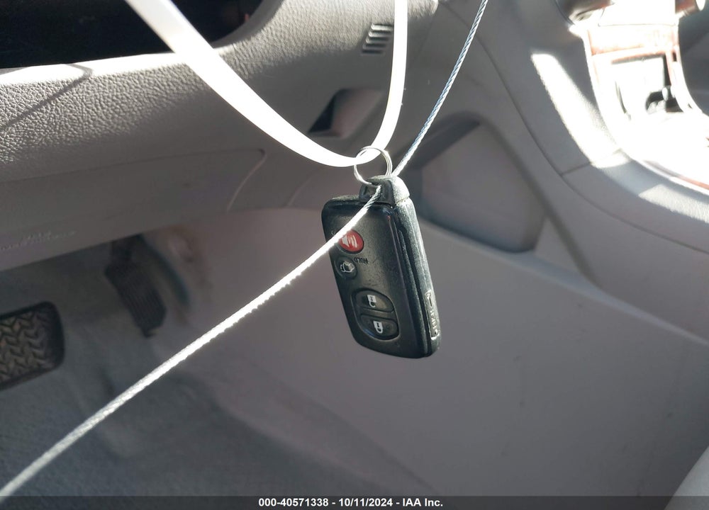 2010 TOYOTA HIGHLANDER LIMITED V6 VIN: 5TDYK3EH0AS022656