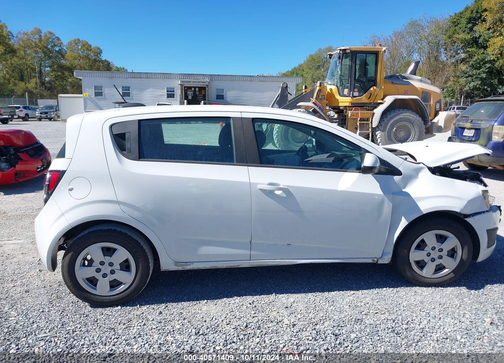 2015 CHEVROLET SONIC VIN: 1G1JA6SH8S4190759
