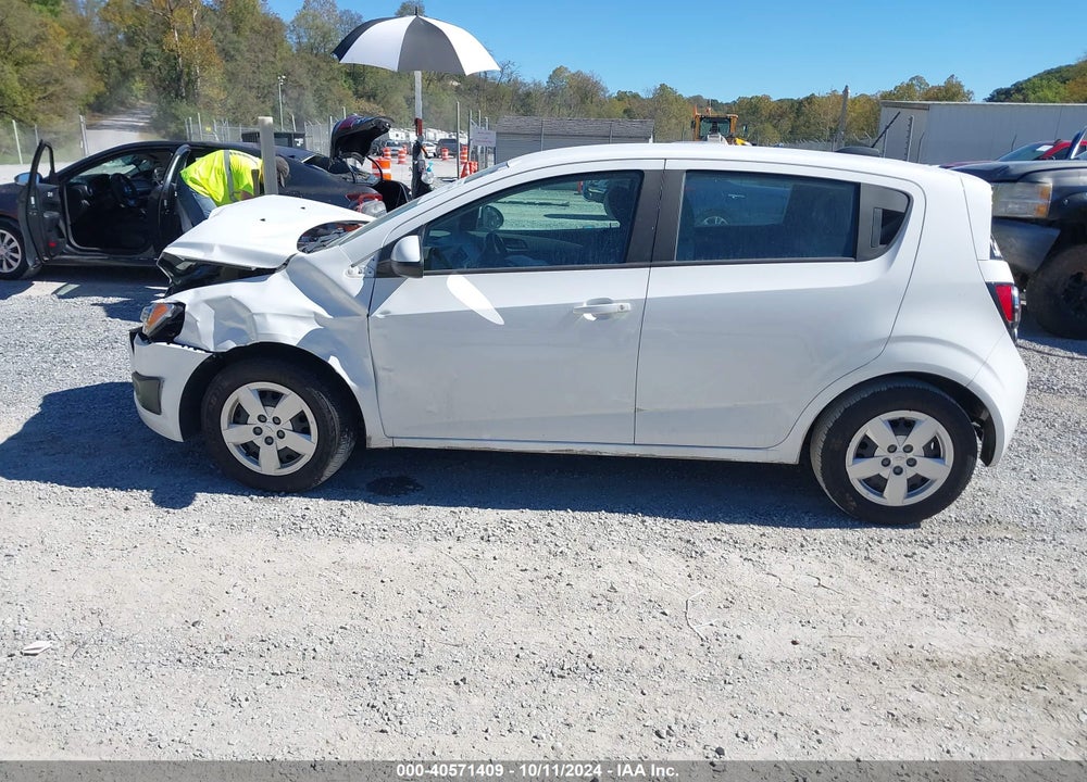 2015 CHEVROLET SONIC VIN: 1G1JA6SH8S4190759