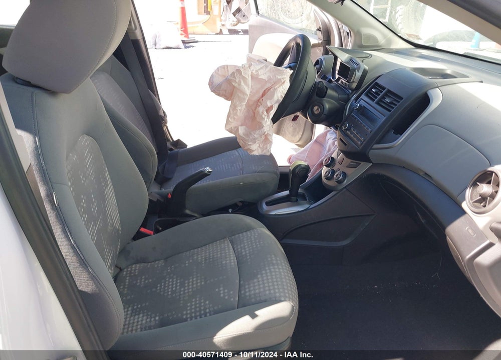 2015 CHEVROLET SONIC VIN: 1G1JA6SH8S4190759