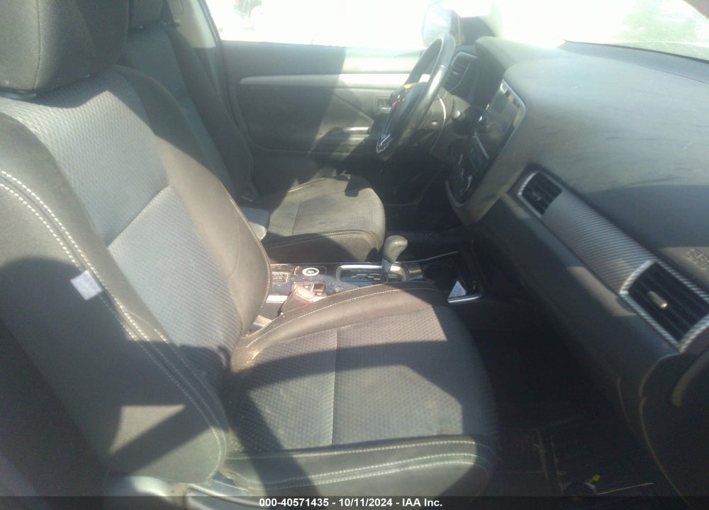 2017 MITSUBISHI OUTLANDER SE VIN: JA4AZ3A34HZ009189