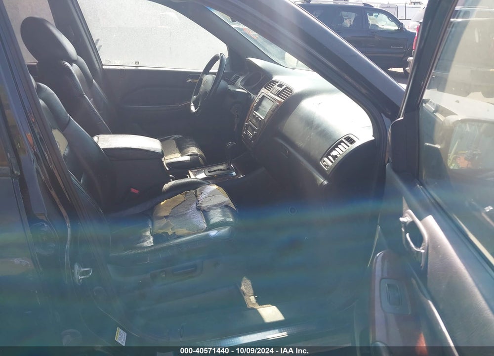2005 ACURA MDX VIN: 2HNYD18605H534070