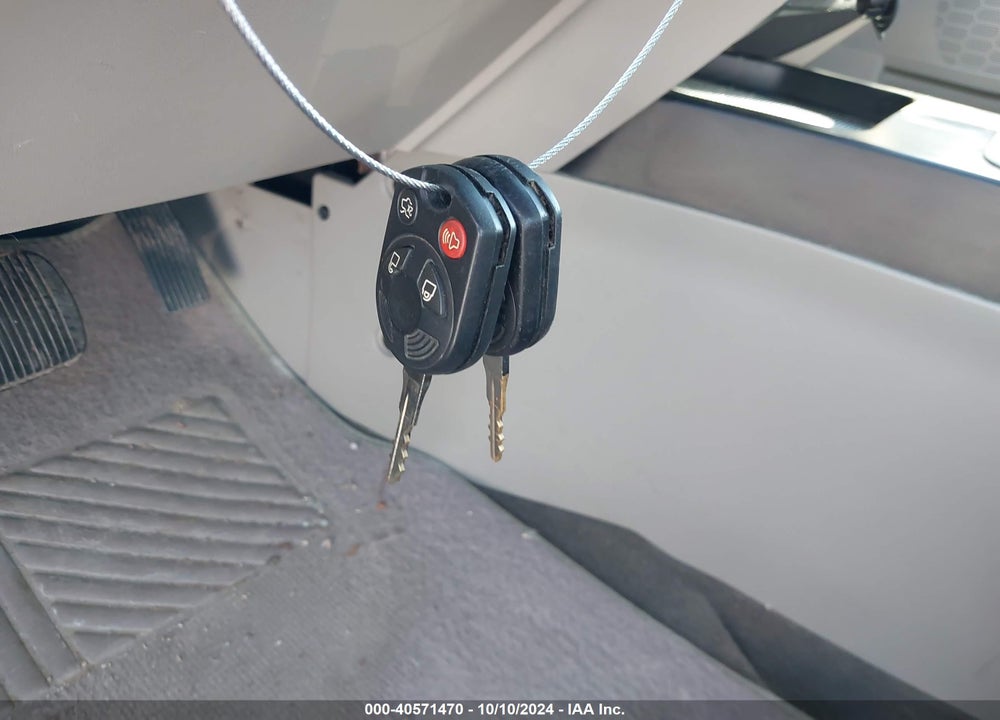 2011 FORD ESCAPE XLS VIN: 1FMCU0C72BKA81192