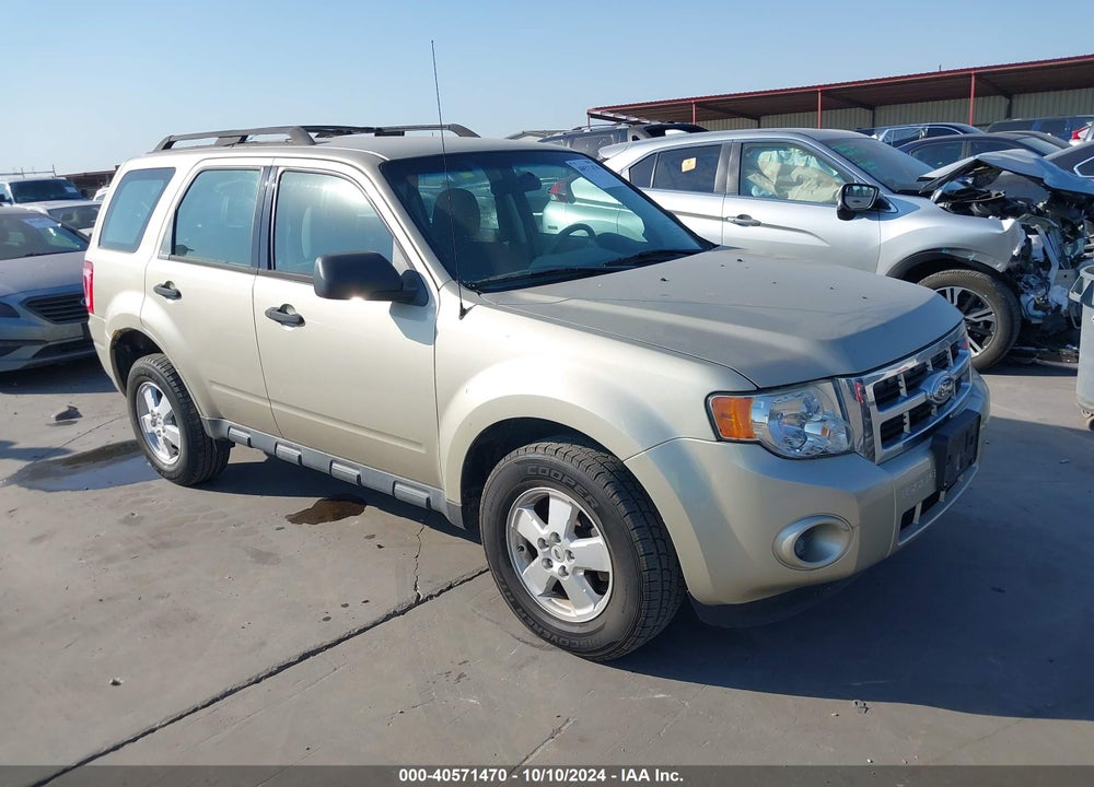 2011 FORD ESCAPE XLS VIN: 1FMCU0C72BKA81192