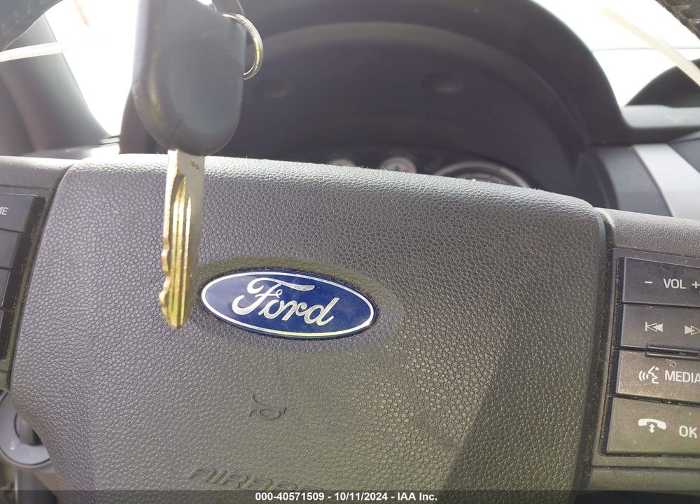 2010 FORD FOCUS SE VIN: 1FAHP3FNXAW153217