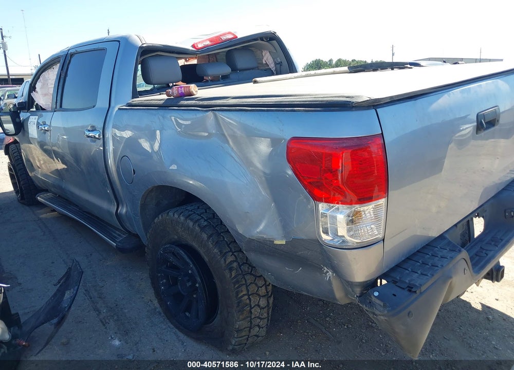2011 TOYOTA TUNDRA CREWMAX LIMITED VIN: 5TFHW5F16BX166080