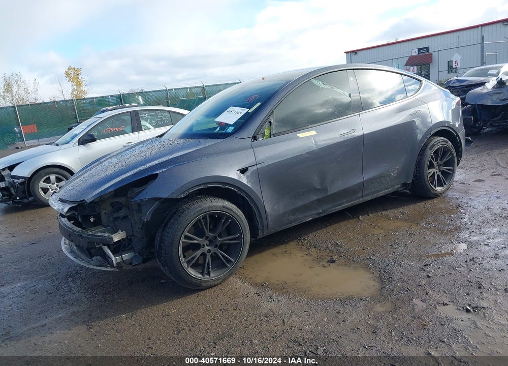 2021 TESLA MODEL Y LONG RANGE DUAL MOTOR ALL-WHEEL DRIVE VIN: 5YJYGDEE8MF241094
