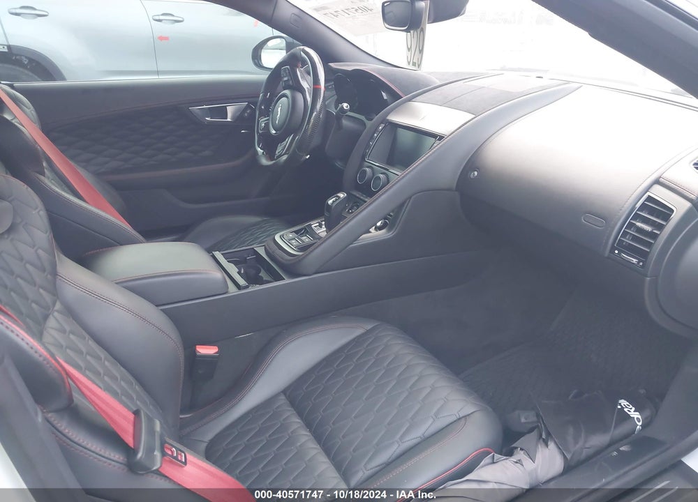 2017 JAGUAR F-TYPE SVR VIN: SAJWJ6J87HMK43664