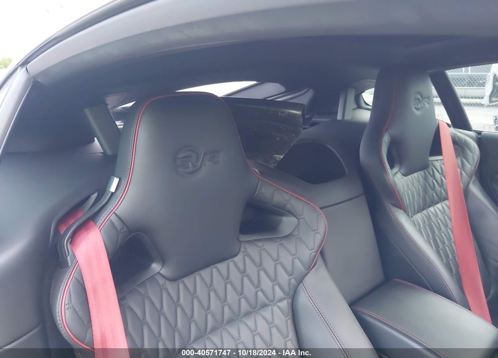 2017 JAGUAR F-TYPE SVR VIN: SAJWJ6J87HMK43664