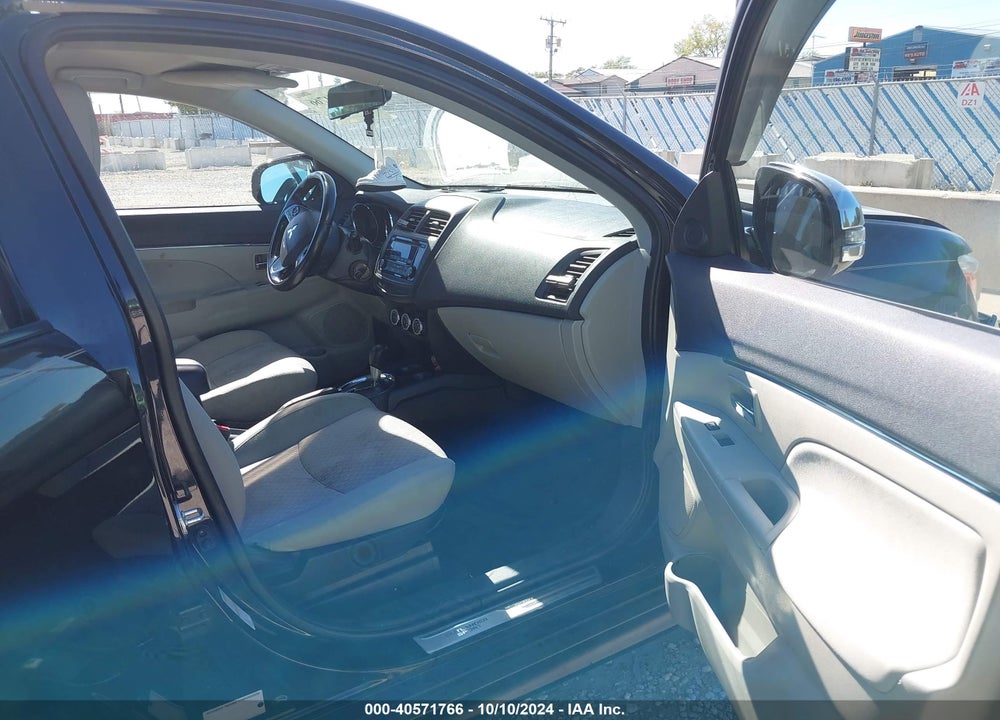 2017 MITSUBISHI OUTLANDER SPORT 2.0 ES VIN: JA4AR3AU4HZ000971