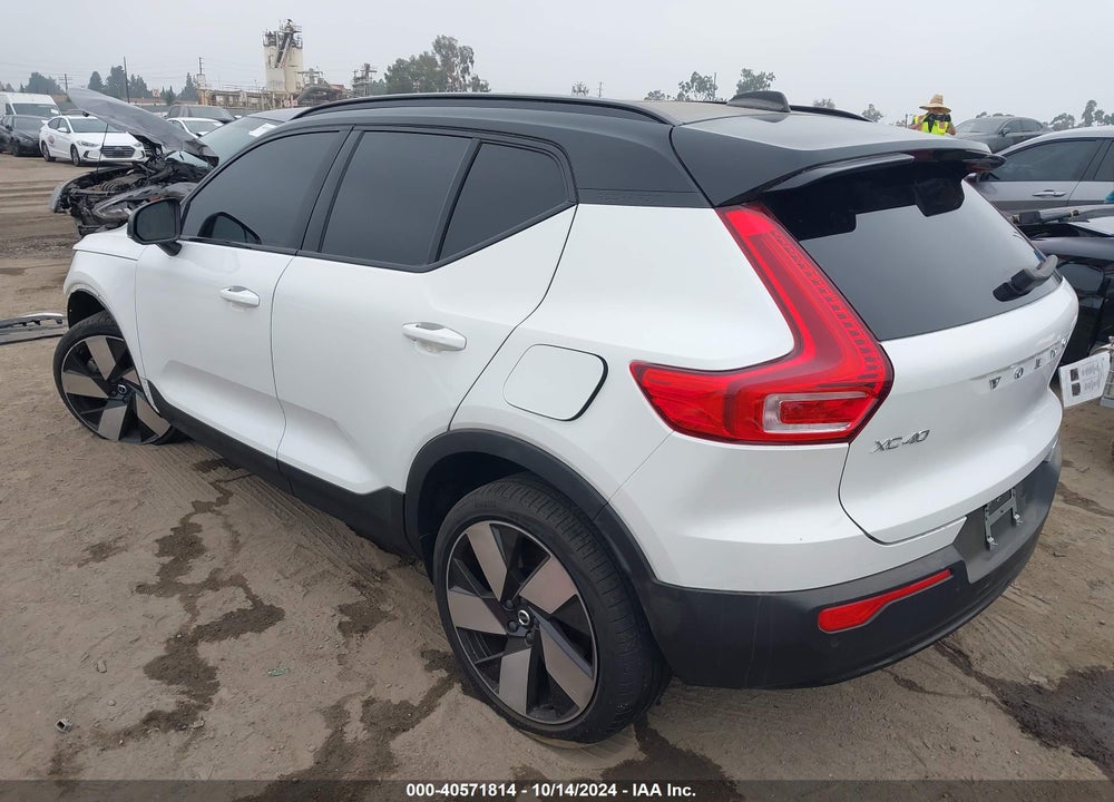 2023 VOLVO XC40 RECHARGE PURE ELECTRIC TWIN ULTIMATE VIN: YV4ED3UM6P2091165