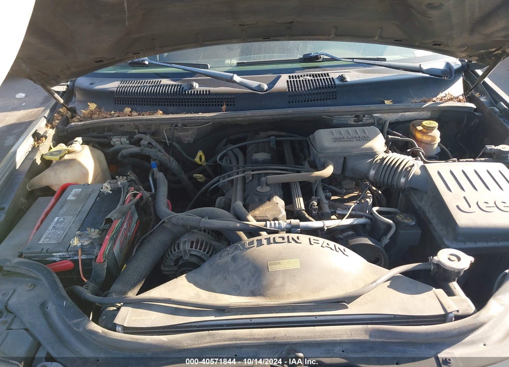 2003 JEEP GRAND CHEROKEE LAREDO VIN: 1J4GW48S83C584378